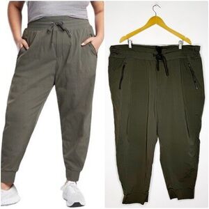 Athleta Trekkie North Olive Green Jogger Pants Size 24 Plus Size